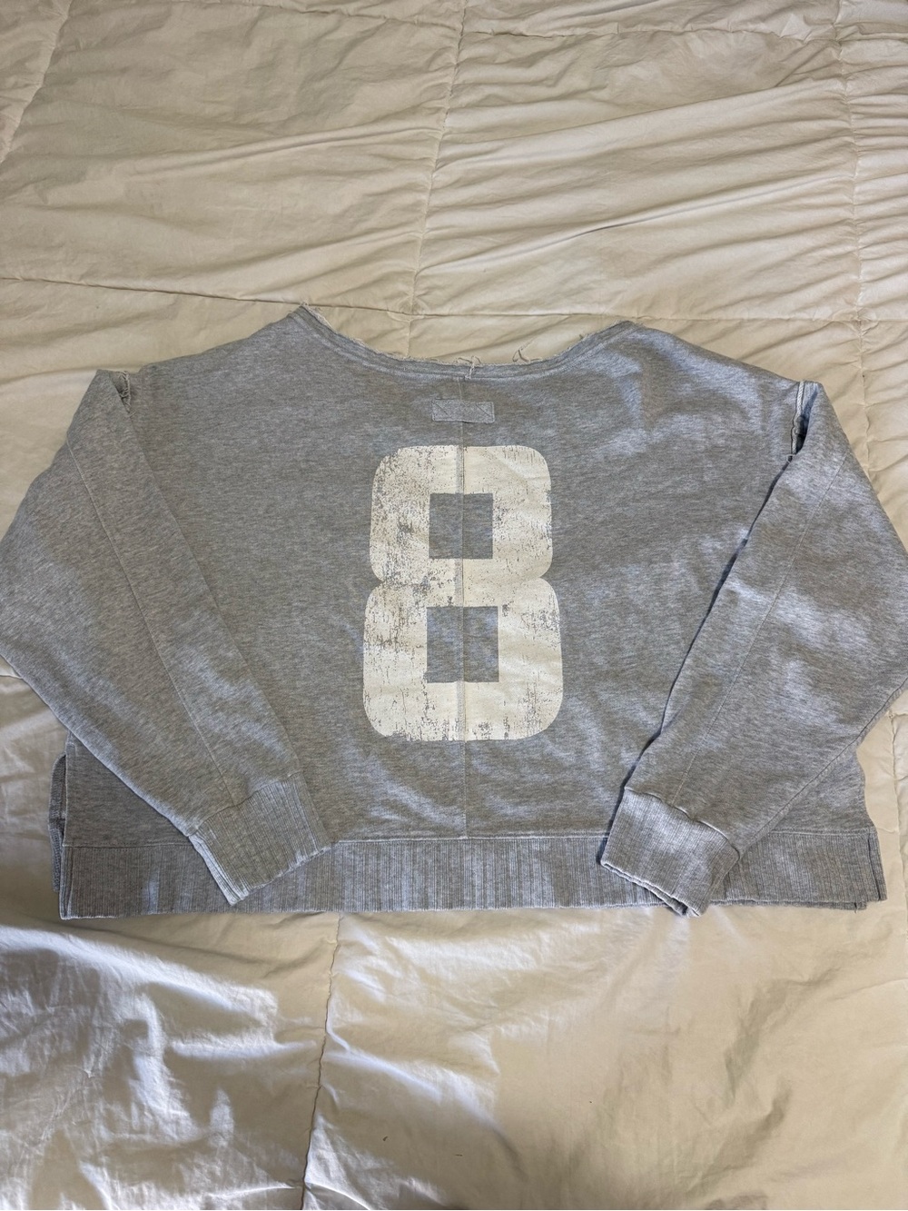 Arizona Jean Company Light Gray 'Los Angeles' Pullover Sweatshirt - Picture 4 of 4